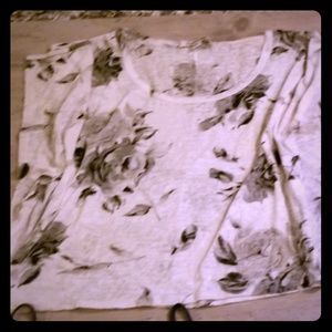 💕$7💕Forever 21 Winged Sides Top